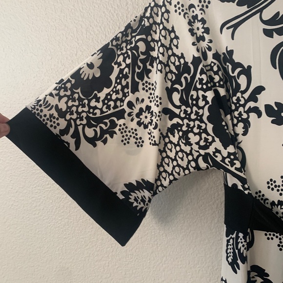 Black and Cream vintage tunic. Size small - Picture 3 of 7